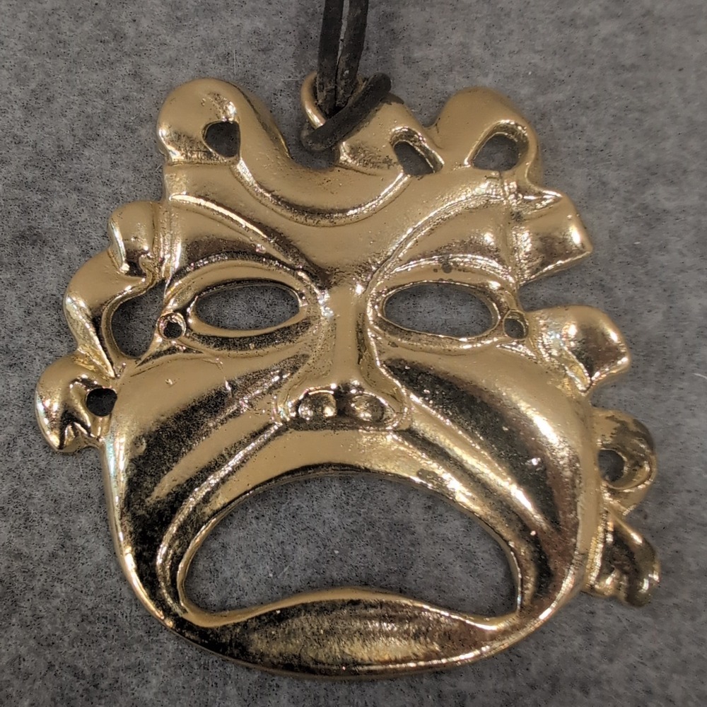 Vintage Gold Tone Drama Tragedy Mask Pendant Necklace Cord - Picture 2 of 3